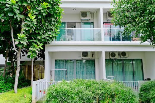 Bulan Guesthouse Imago Kota Kinabalu Buitenkant foto